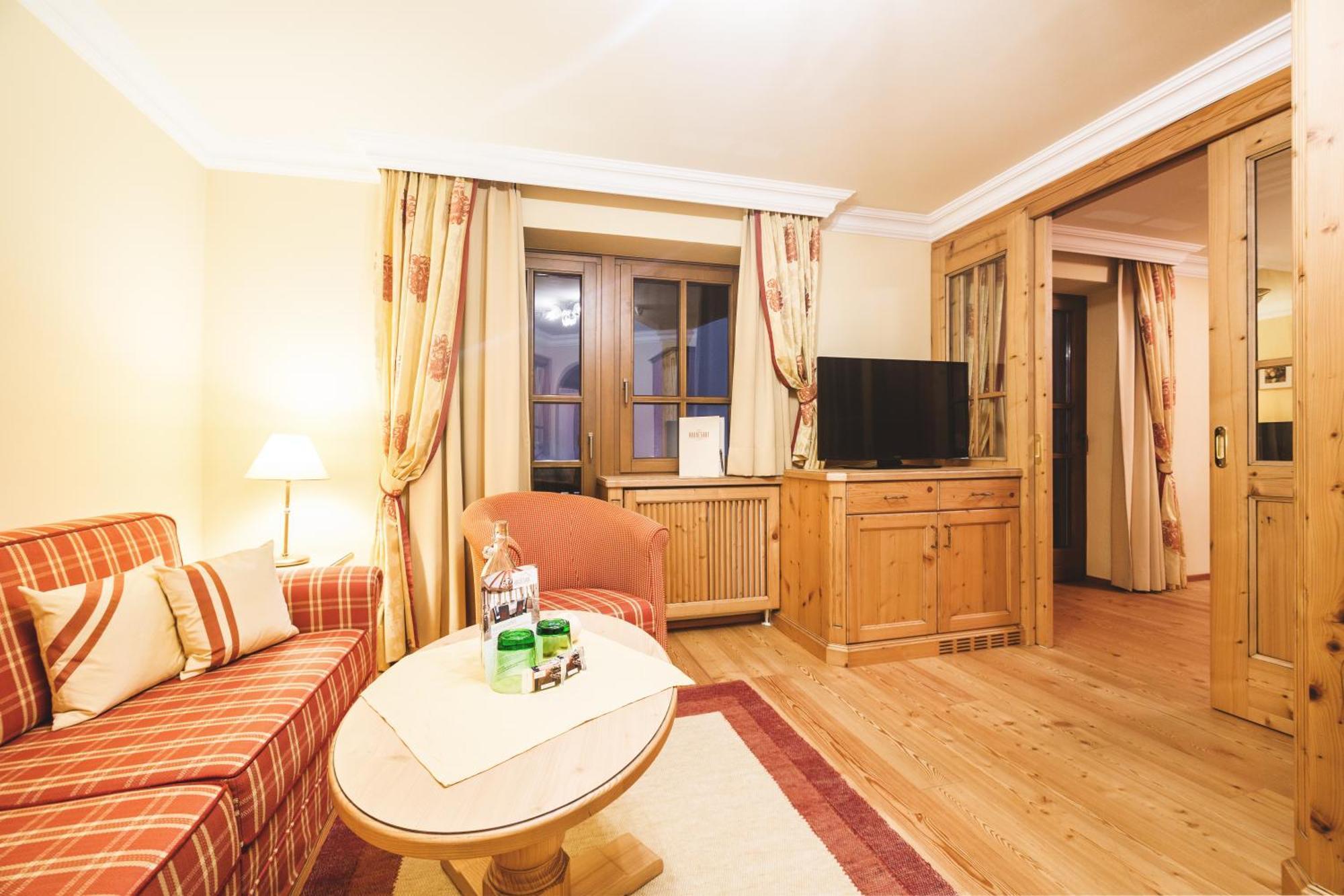 Familien- Und Wellnesshotel Hanneshof クライナル エクステリア 写真