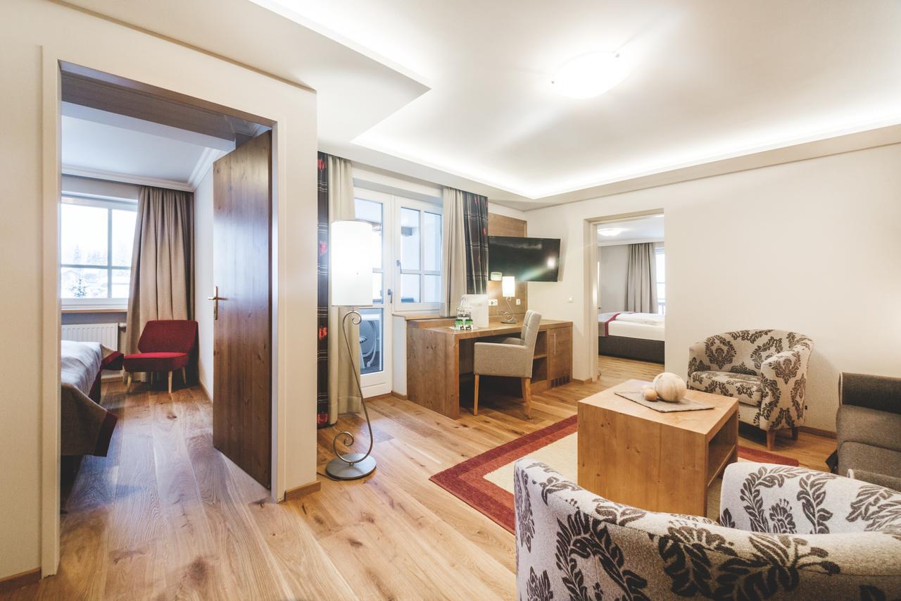Familien- Und Wellnesshotel Hanneshof クライナル エクステリア 写真